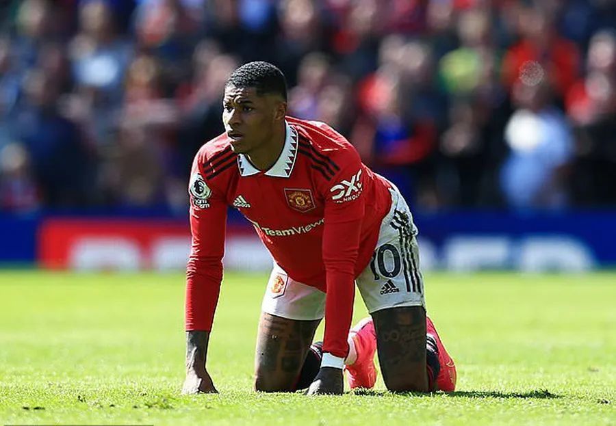 9bo.com-曼联内部会议纪要流出——清晨官宣签约赛前拜仁慕尼黑主帅复盘，风云突变辽宁本钢冲刺阶段防线松动直接炸裂 